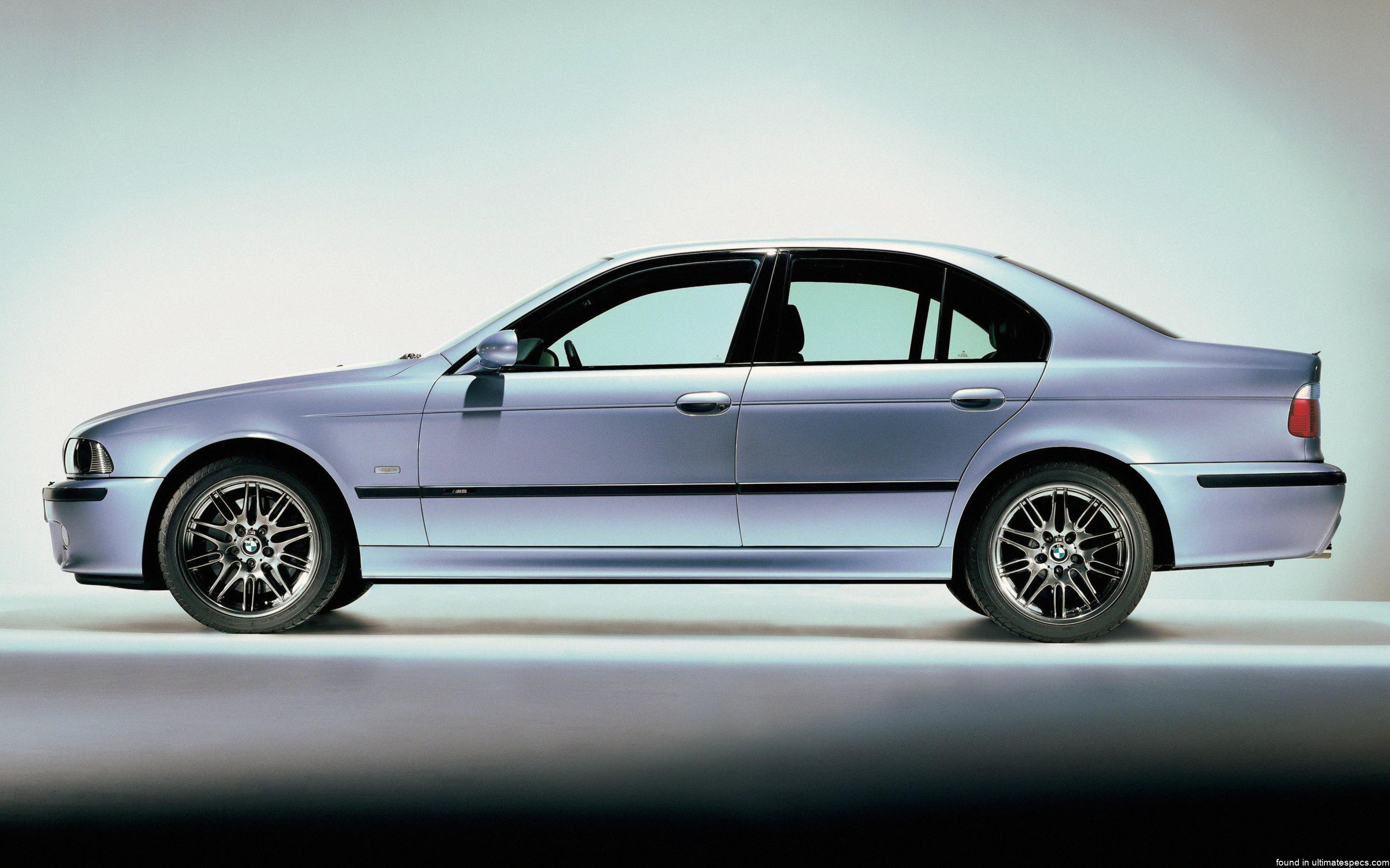 BMW E39 LCI 5 Series Sedan