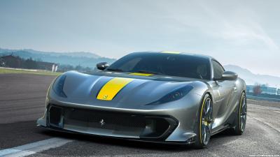 Ferrari 812 Competizione (2022)