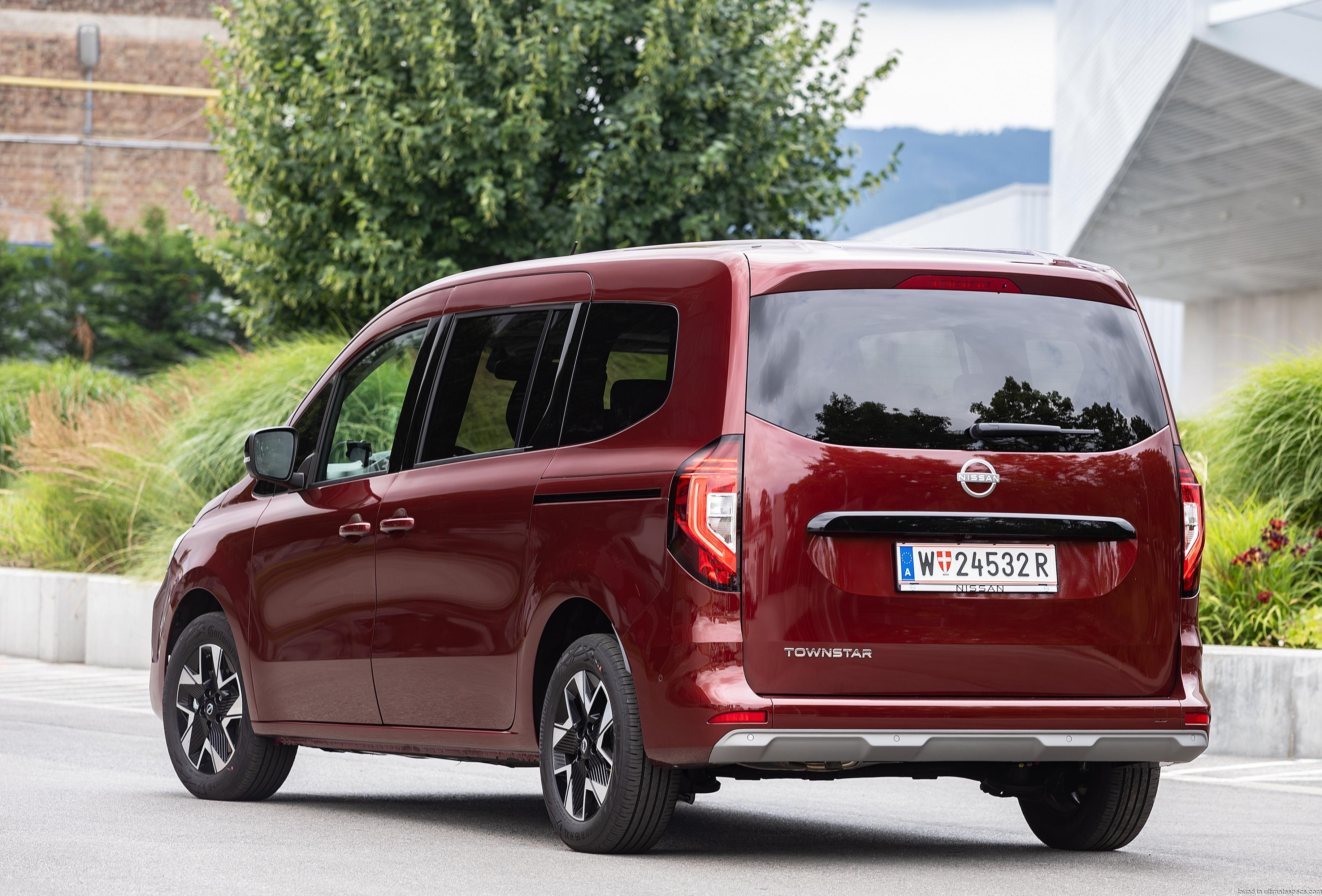Nissan Townstar Evalia (NFK - L2 Combi)