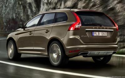 Volvo XC60 Restyling D4 Drive-E Kinetic (2013)