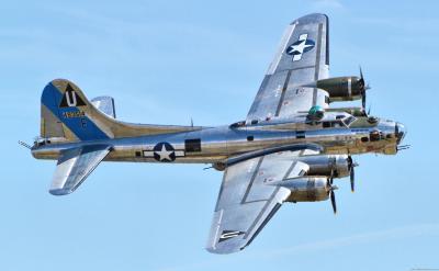 B-17 Flying Fortress image