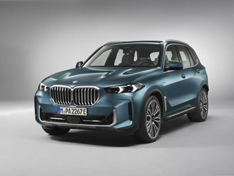 BMW G05 X5 LCI xDrive40d Specs, Performance, Comparisons