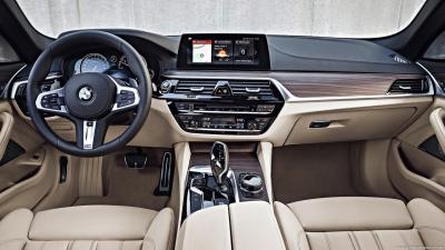 BMW G31 5 Series Touring 525d (2017)