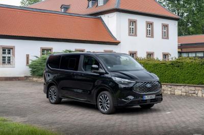 Ford Tourneo Custom L1 2024 320 2.0 EcoBlue 170HP AWD Auto (2023)