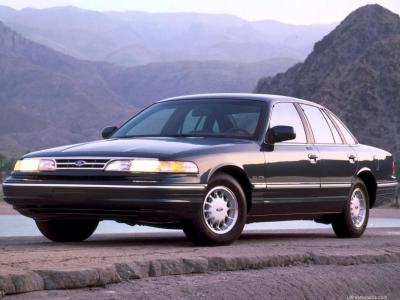 Ford Crown Victoria 1995 4.6 V8 (Handling and Performance Package) (1994)