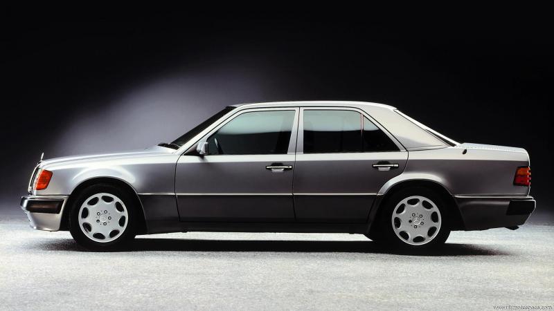 Mercedes Benz W124 Sedan image