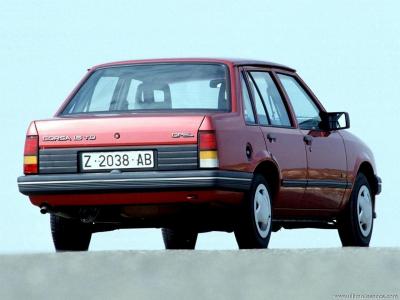 Opel Corsa A 4-door 1.2  (1982)