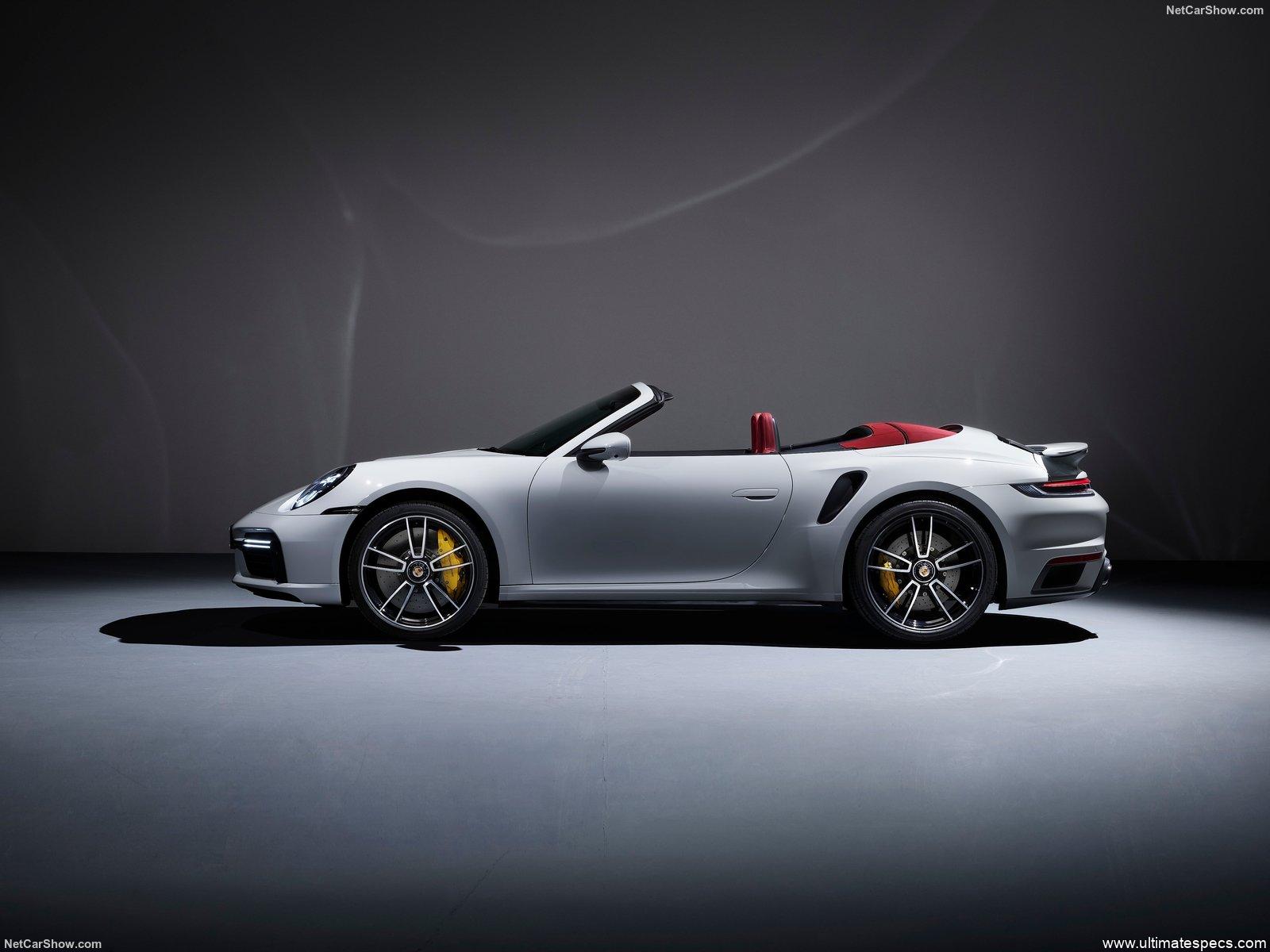 Porsche 911 Cabriolet (992 Series)