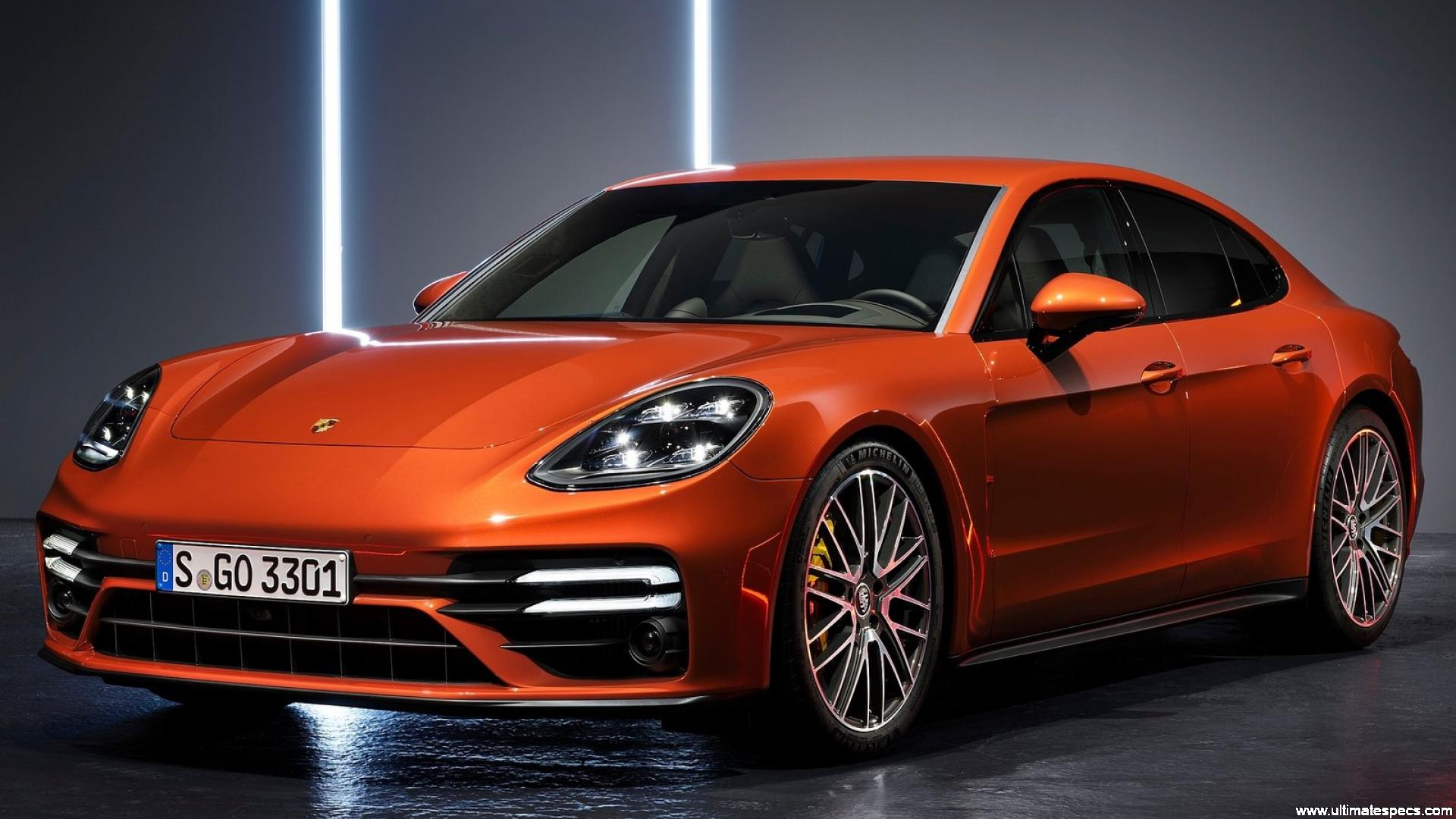 Porsche Panamera 2021