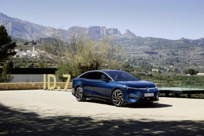 Volkswagen ID.7 Pro  (2023)