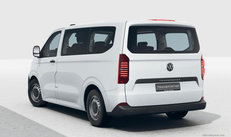 Volkswagen Transporter T7 Kombi SWB image