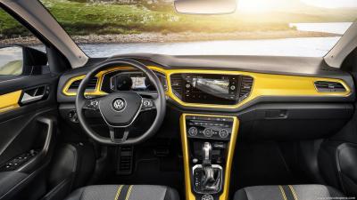 Volkswagen T-Roc 2.0 TSI 4Motion (2017)