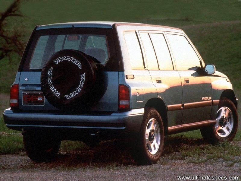 Geo Tracker 4-Door