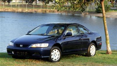 Honda Accord VI Coupe 2.0i (2001)