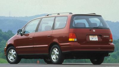 Honda Shuttle 2.3i (1998)