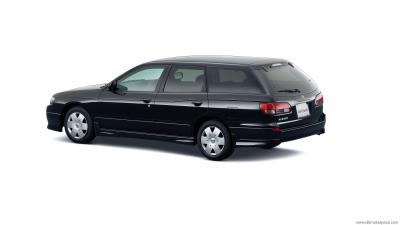 Nissan Avenir W11 Salut Si 4WD (2002)