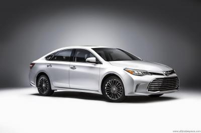 Toyota Avalon (XX50) Hybrid (2019)