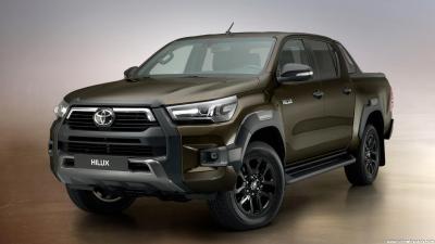 Toyota Hilux 2021 Double-Cab 2.8 D-4D 4WD Invincible (2020)