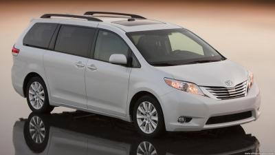 Toyota Sienna III 3.5 V6 AWD (2011)