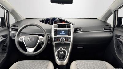Toyota Verso 2013 1.6 D-4D 7-seats (2014)