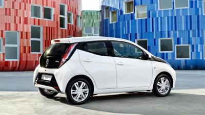 Toyota Aygo 2 5doors 1.0 VVT-i (2014)