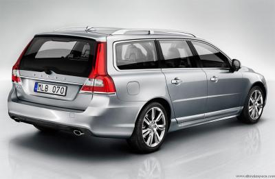 Volvo V70 III Restyling D4 Kinetic Auto (2013)