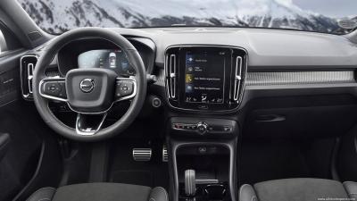 Volvo XC40 2018 image