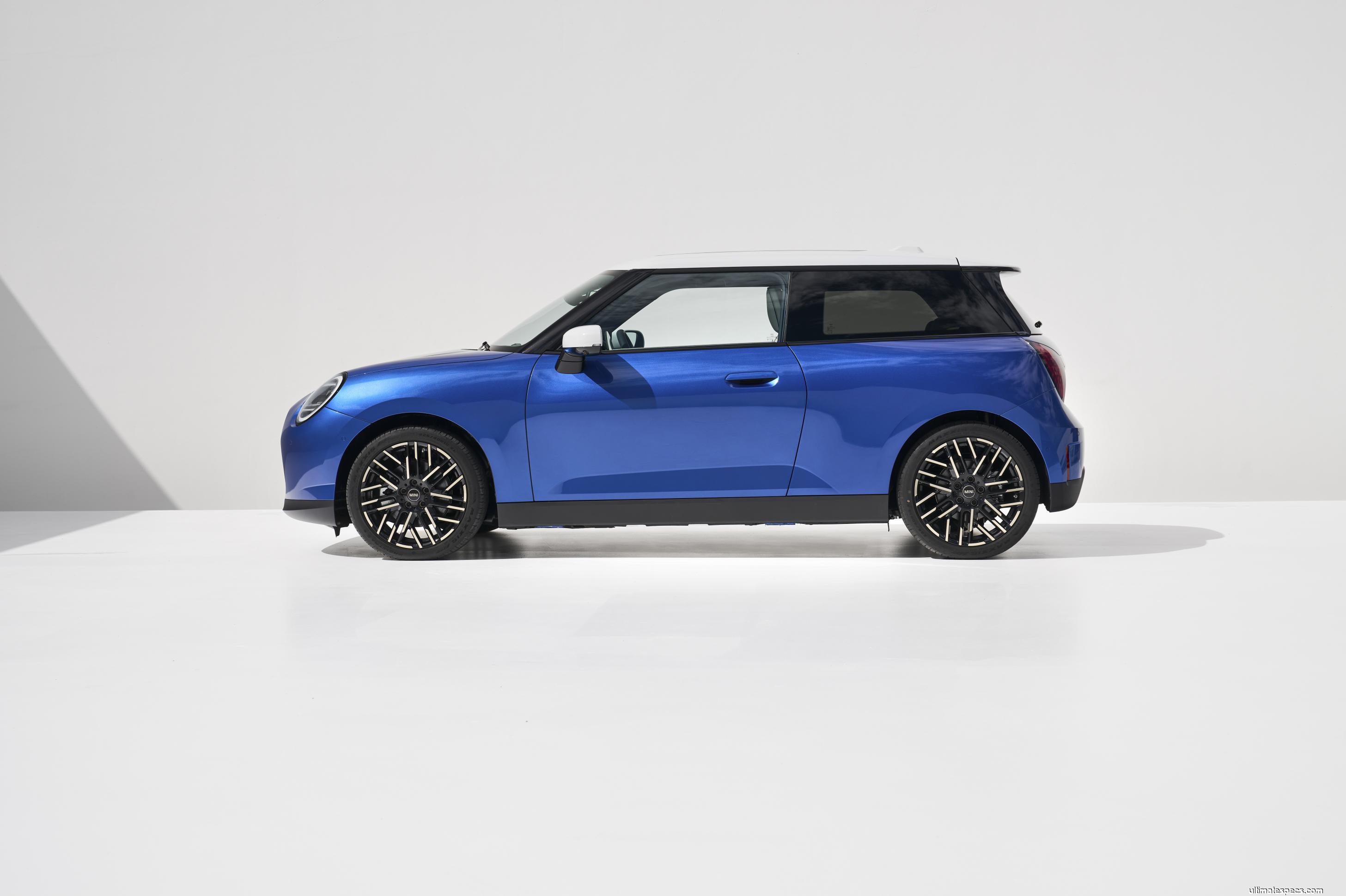 Mini J01 Hatch Electric
