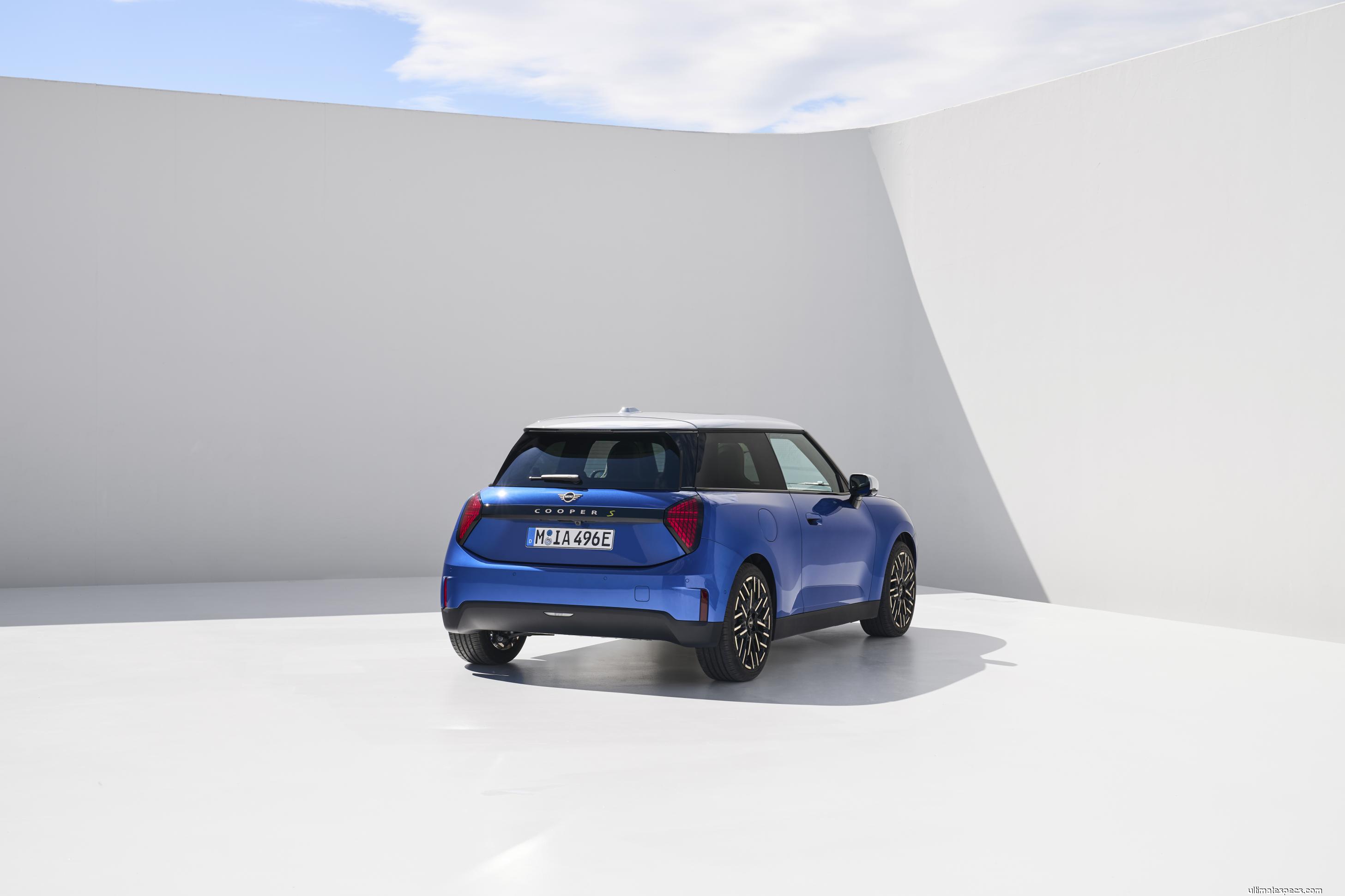 Mini J01 Hatch Electric