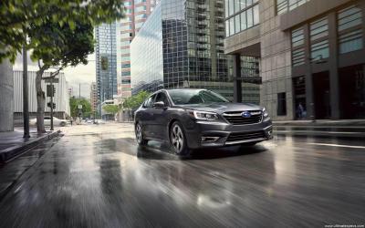 Subaru Legacy 7 2.4i Turbo CVT (2020)