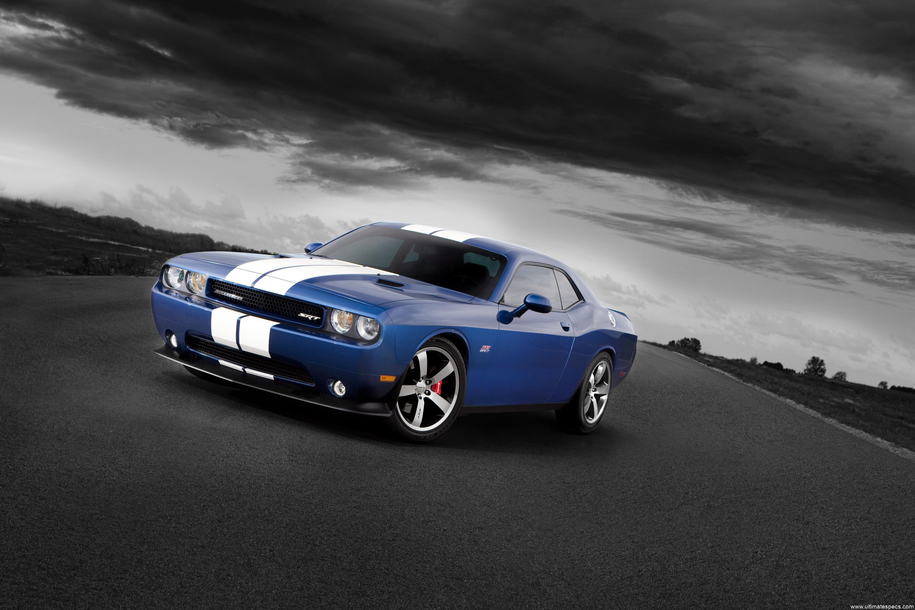 Dodge Challenger SRT8 2011