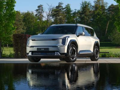 Kia EV9 99.8 kWh (2023)