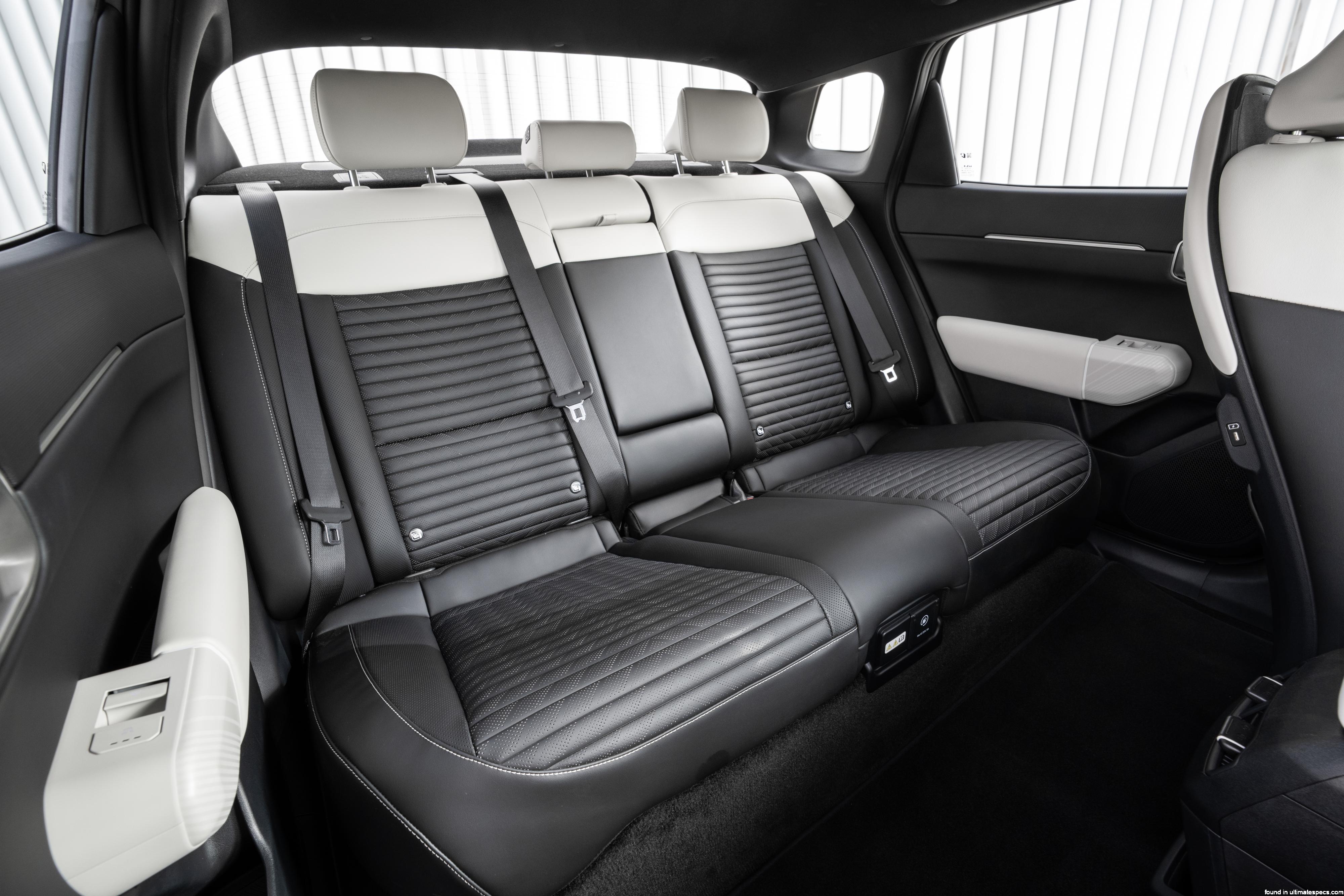 Kia EV4 Fastback/Sedan