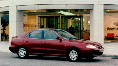 Hyundai Lantra (J2) 1.8i (1995)