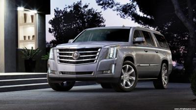 Cadillac Escalade IV ESV 6.2 V8 4WD (2017)