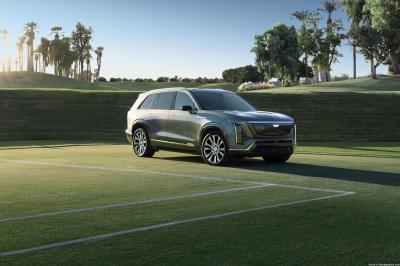 Cadillac VISTIQ Luxury AWD 7-seats (2025)