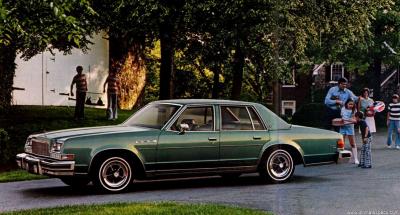 Buick LeSabre Sedan 1977 6.6 V8 Custom (1976)
