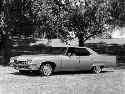 Buick Electra 225 4-Door Hardtop 1972  (1971)