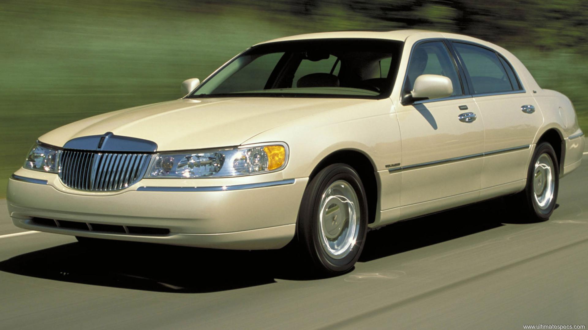 Lincoln Town Car III