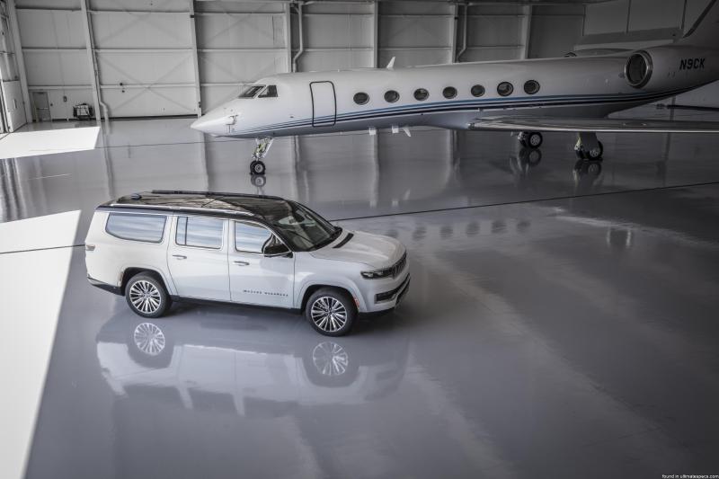 Jeep Grand Wagoneer L image