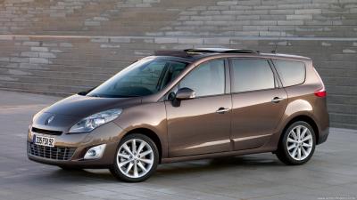 Renault Grand Scenic 3 Phase 1 Dynamique dCi 110 7 seats (2009)