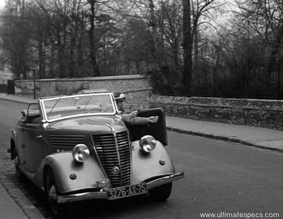 Renault Eighteen De Luxe Touring Saloon (1939)