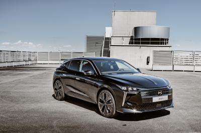 DS N°4 E-Tense (2025)