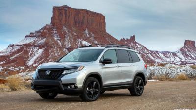 Honda Passport 3 3.5 V6 FWD (2019)