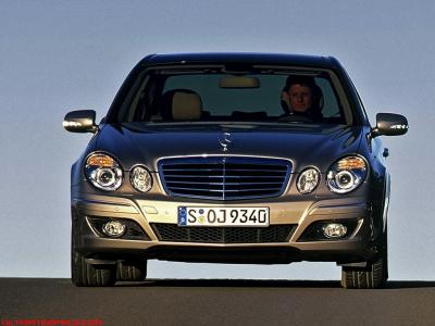 Mercedes Benz E Class (W211) 240 (2002)