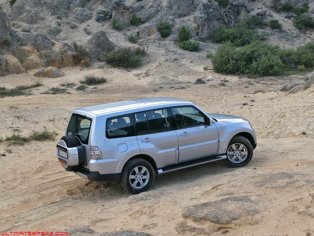 Mitsubishi Pajero IV