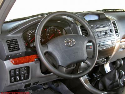 Toyota Land Cruiser 120 5d 4.0 V6 VVT-i (2004)