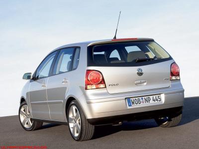 Empty the trash once again Collecting leaves Volkswagen Polo 4 (9N3) Sportline 1.4 100HP Technical Specs, Dimensions