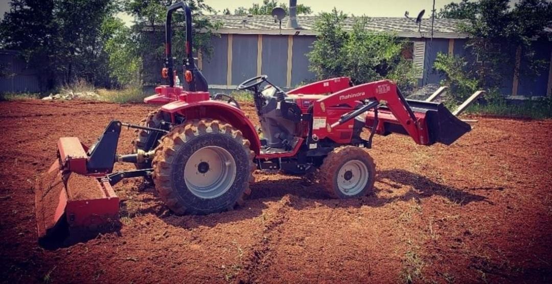 Mahindra 1626 picture