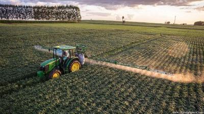 John Deere 5090E image